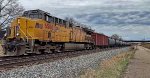 UP 6506 leads B729.